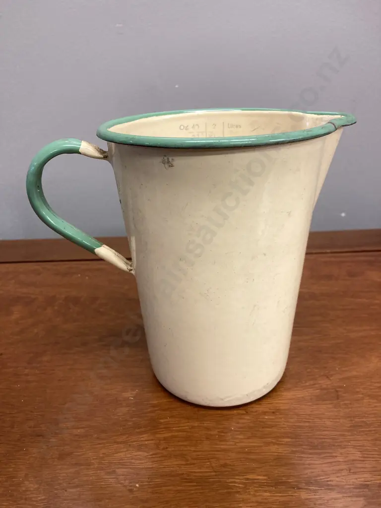 Vintage Retro Green And Cream Large Enamel Ware Kockums Sweden Measuring Jug, 2 PTS / 1 Litre. H16cm Image 1++